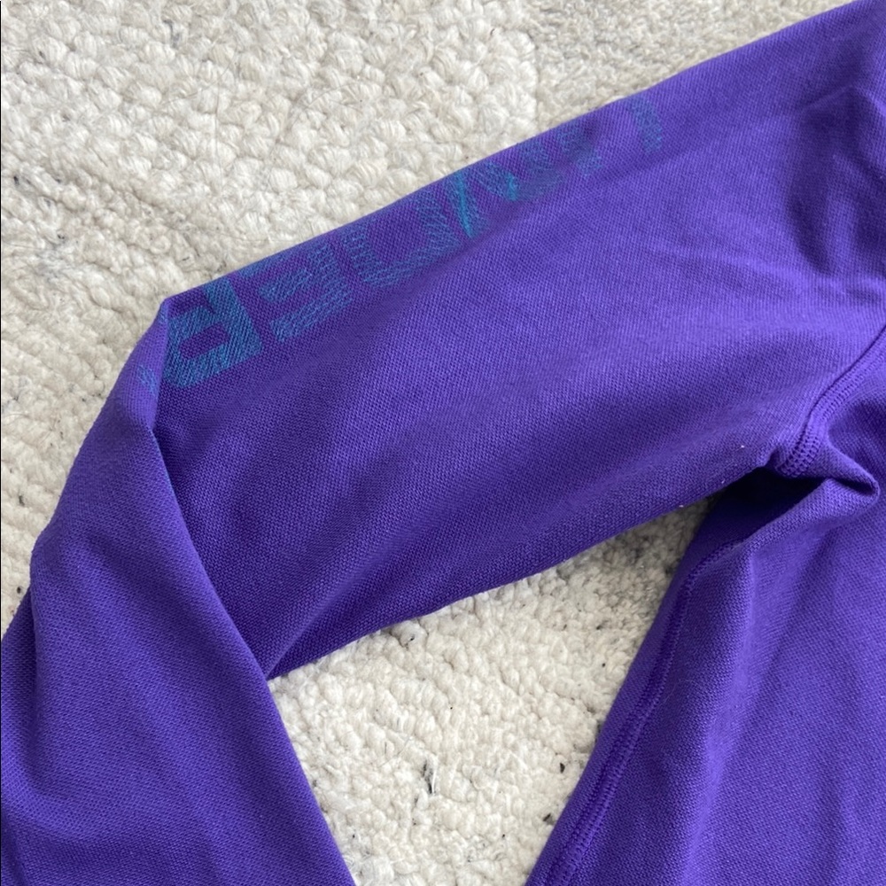 ✨5 for $15✨ Under Armour Purple Long Sleeve Shirt - Picture 4 of 7